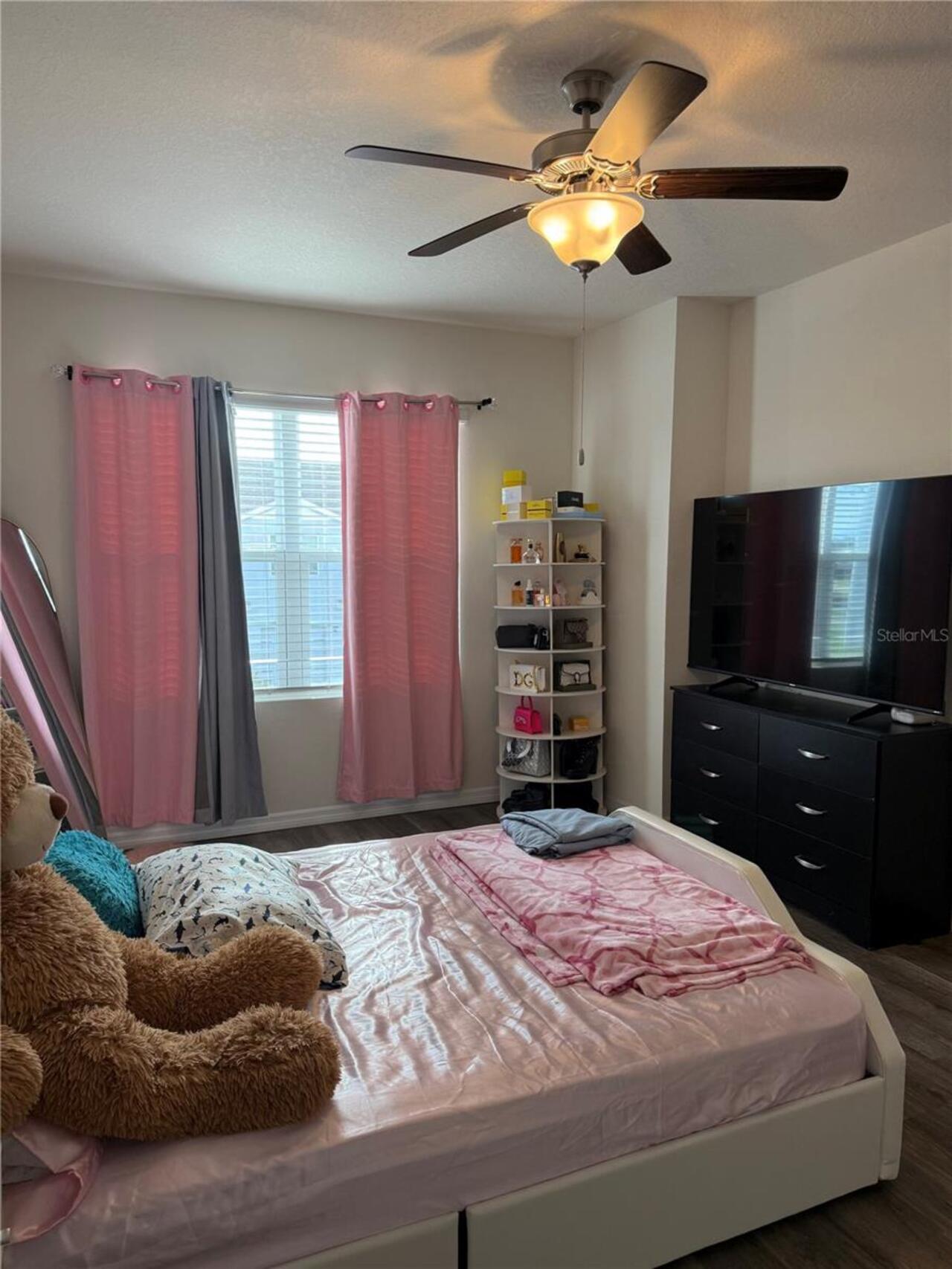 Listing Photo 5