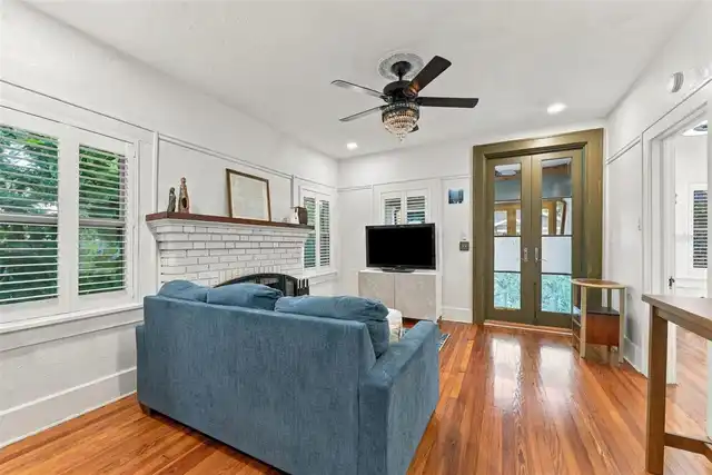 Listing Photo 10