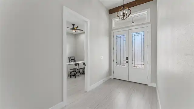 Listing Photo 6