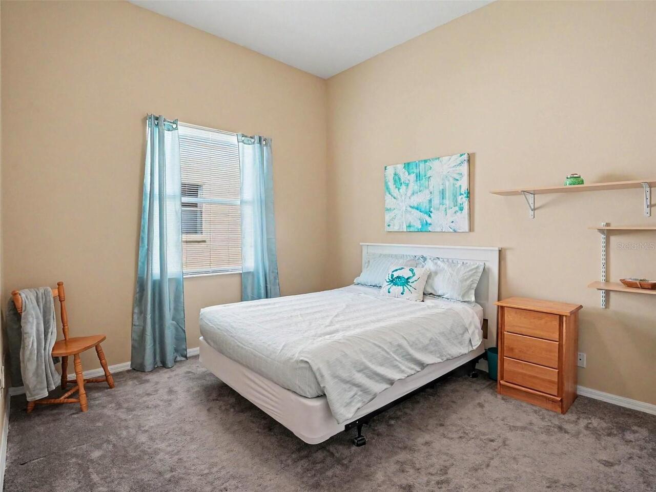 Listing Photo 10