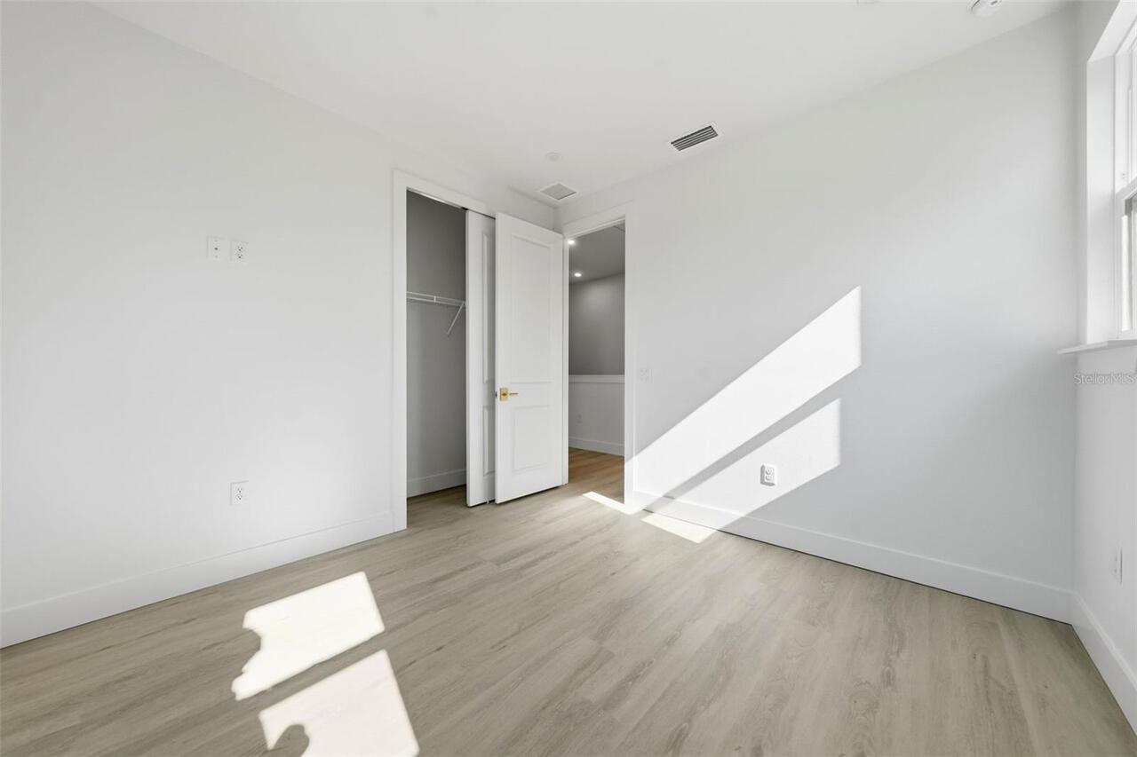 Listing Photo 33