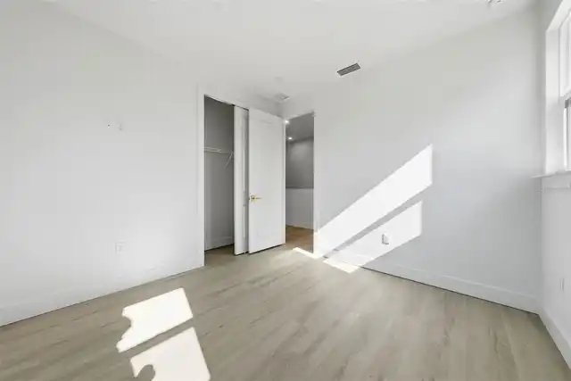 Listing Photo 33