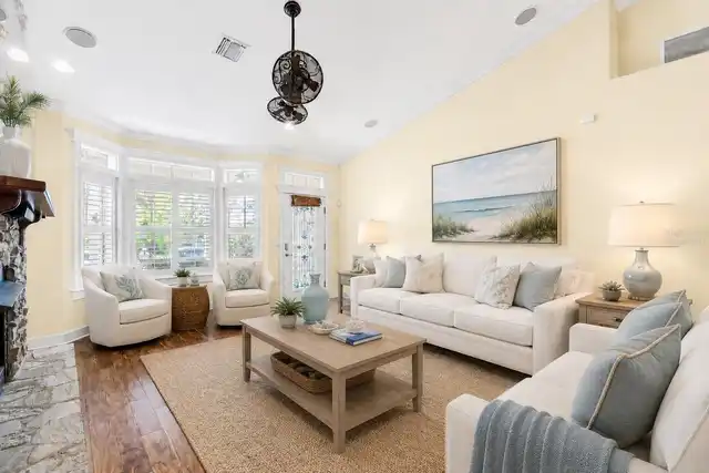 Listing Photo 18