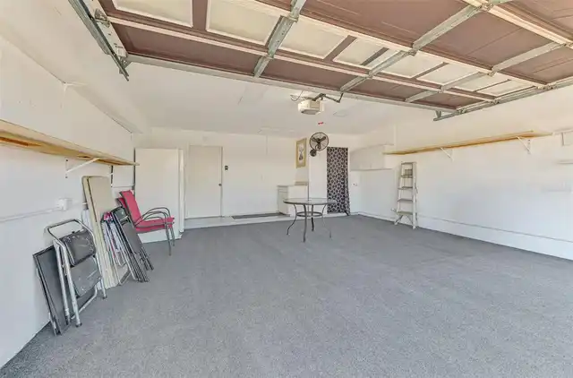 Listing Photo 34