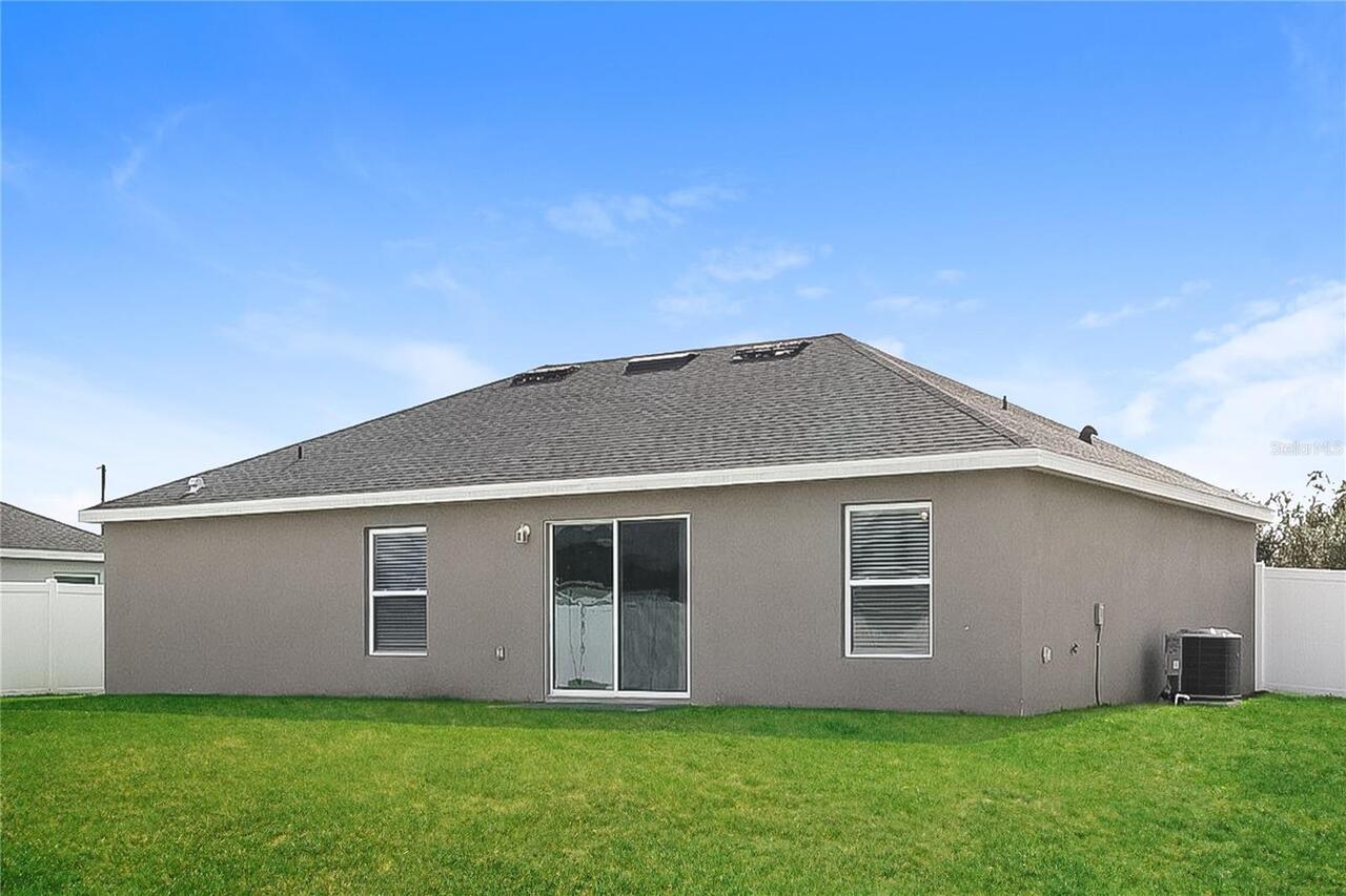 Listing Photo 14