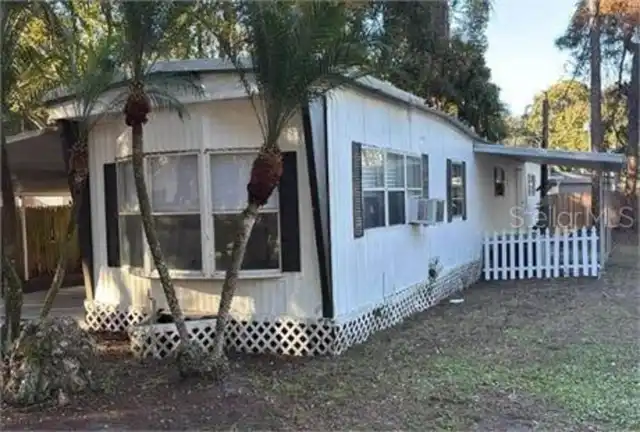 Listing Photo 8