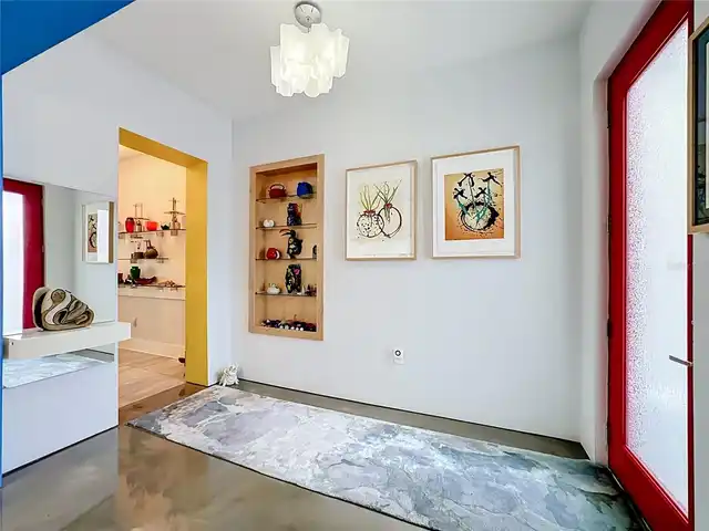 Listing Photo 5