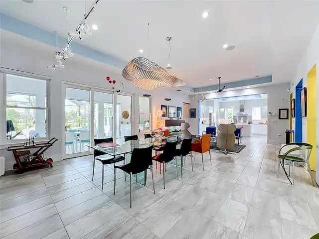Listing Photo 12