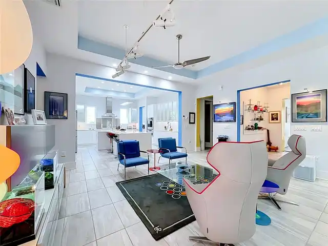 Listing Photo 18