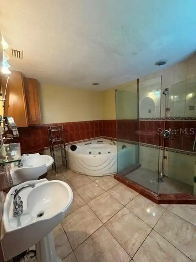 Listing Photo 29