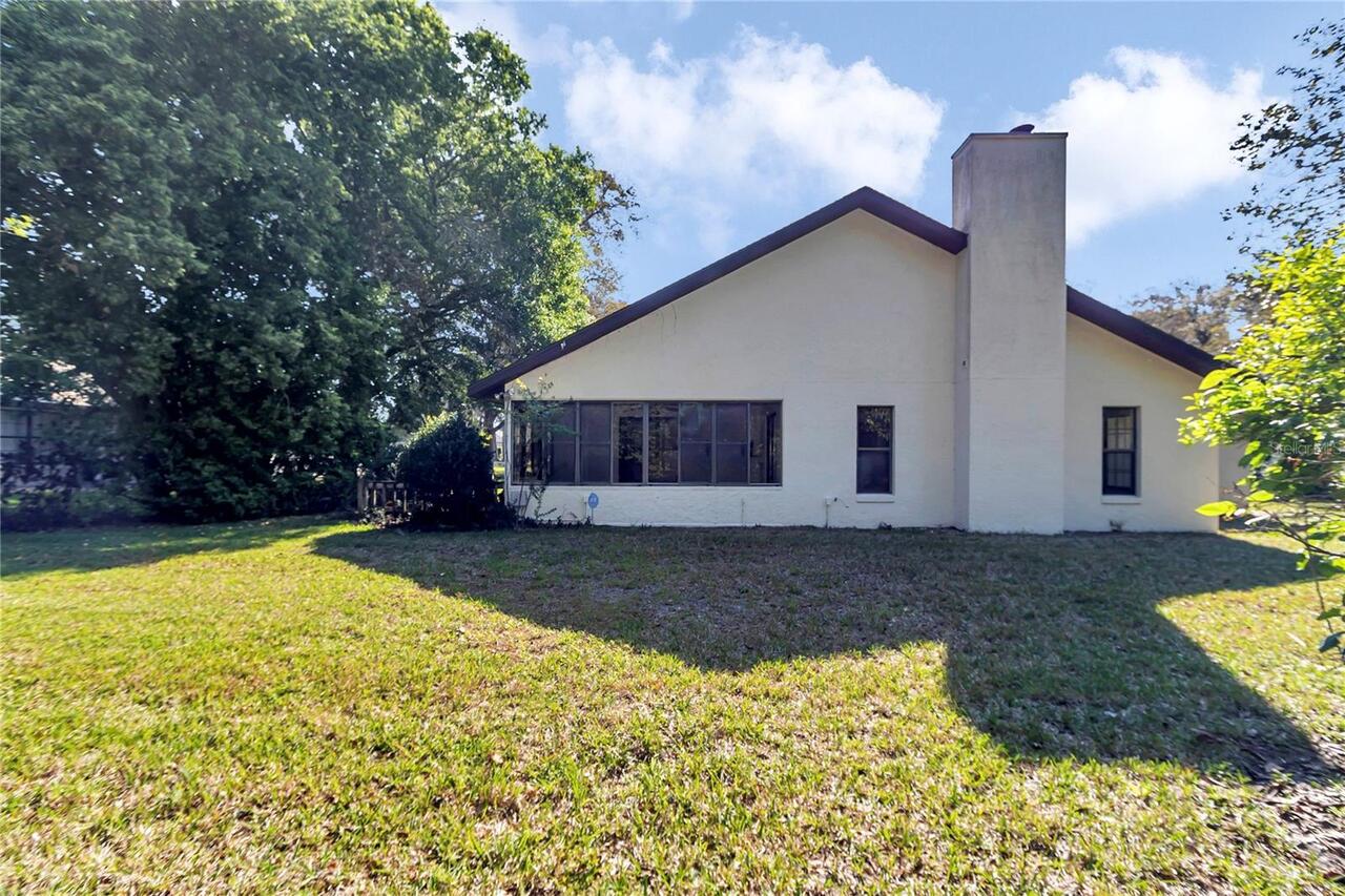 Listing Photo 9