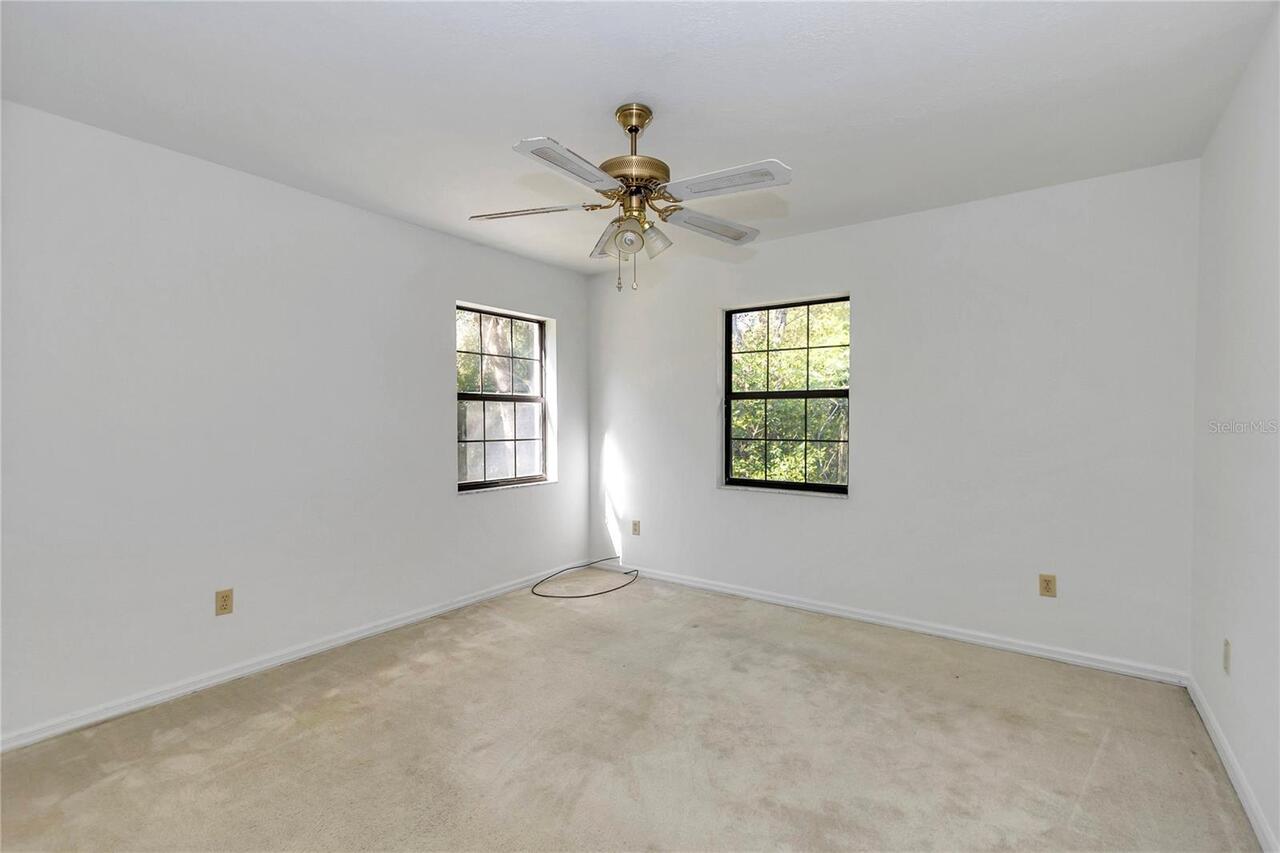 Listing Photo 23