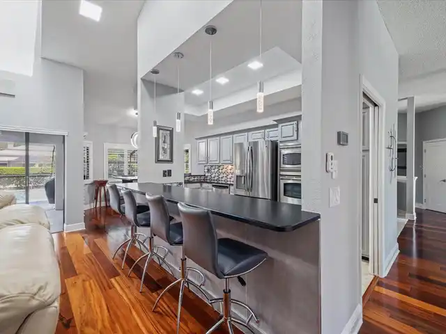 Listing Photo 18