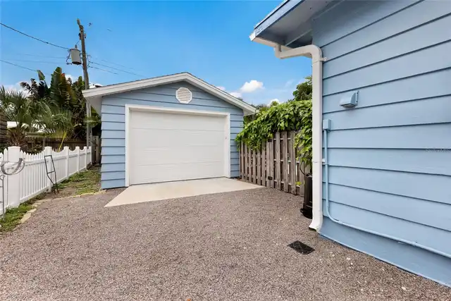 Listing Photo 38