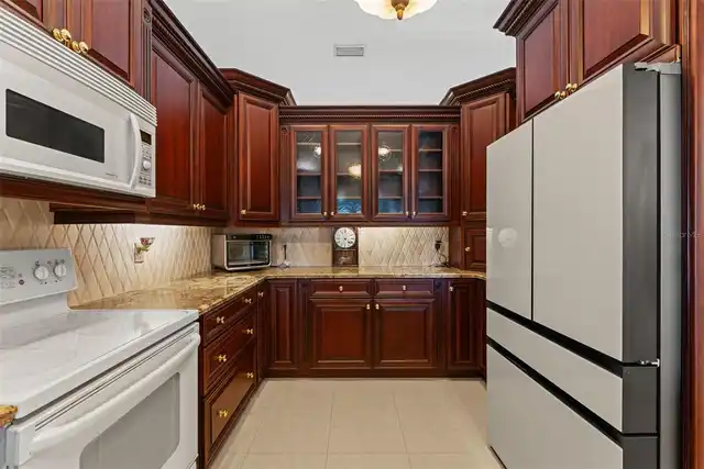Listing Photo 21