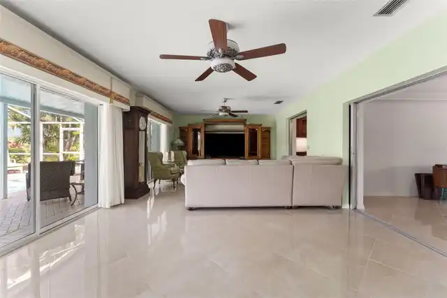 Listing Photo 29