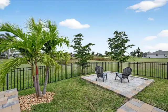 Listing Photo 11