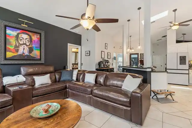 Listing Photo 18