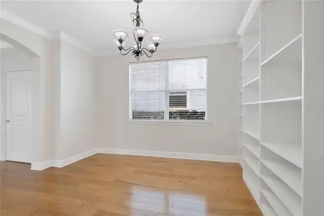 Listing Photo 9