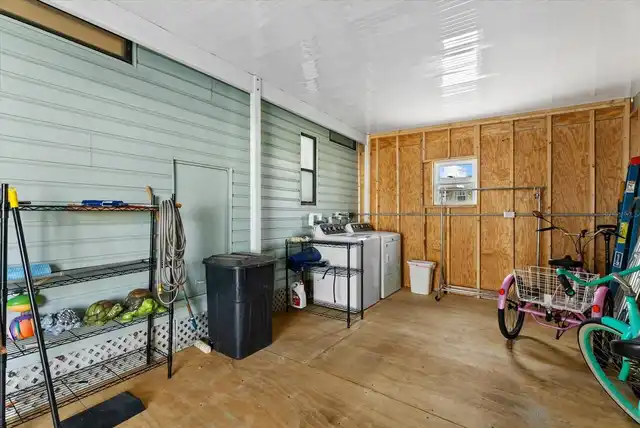 Listing Photo 14