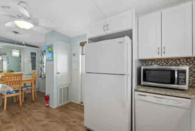 Listing Photo 18