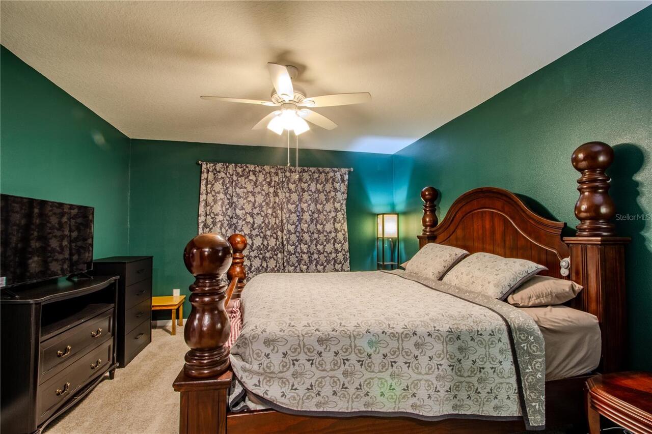 Listing Photo 16