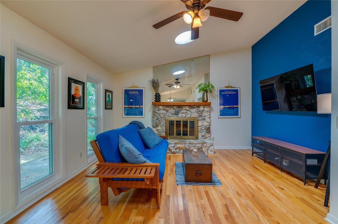 Listing Photo 9