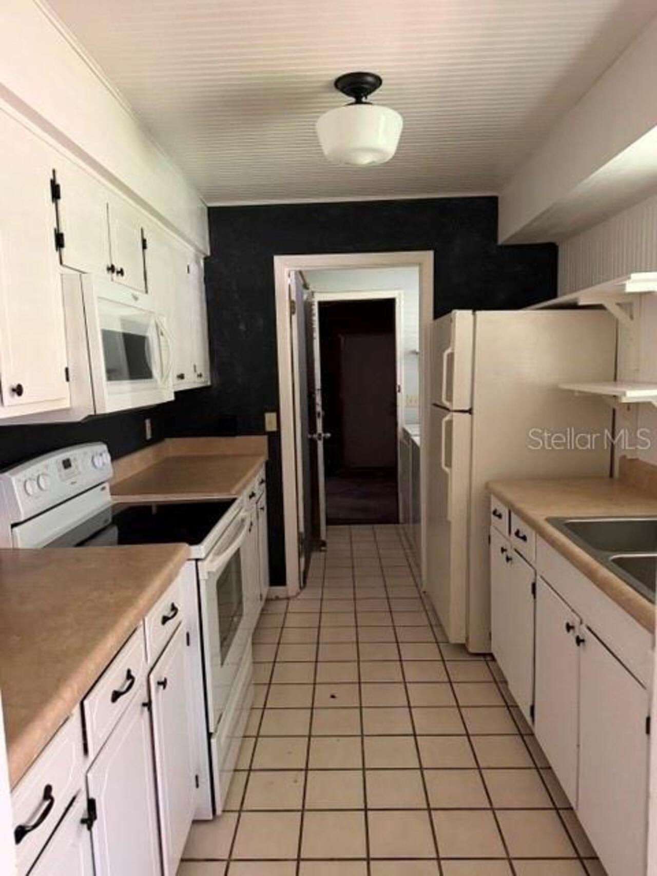 Listing Photo 10