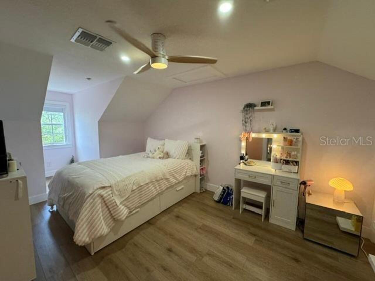 Listing Photo 25