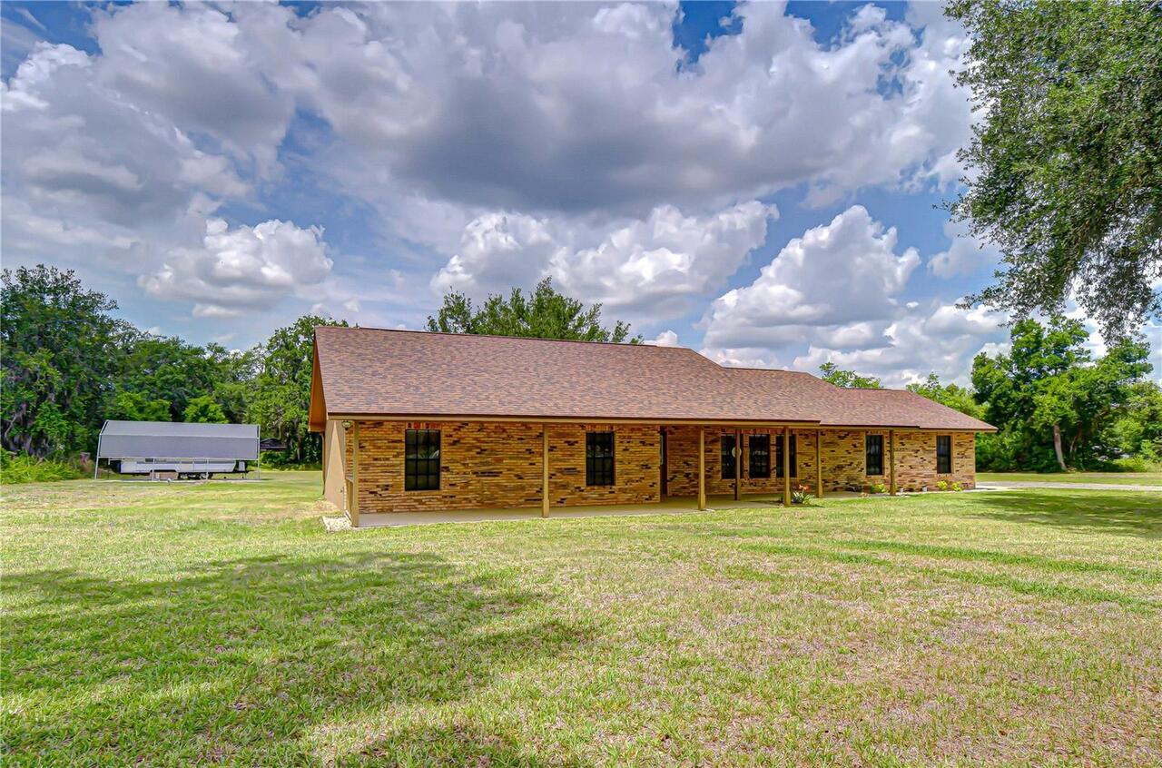 Listing Photo 9