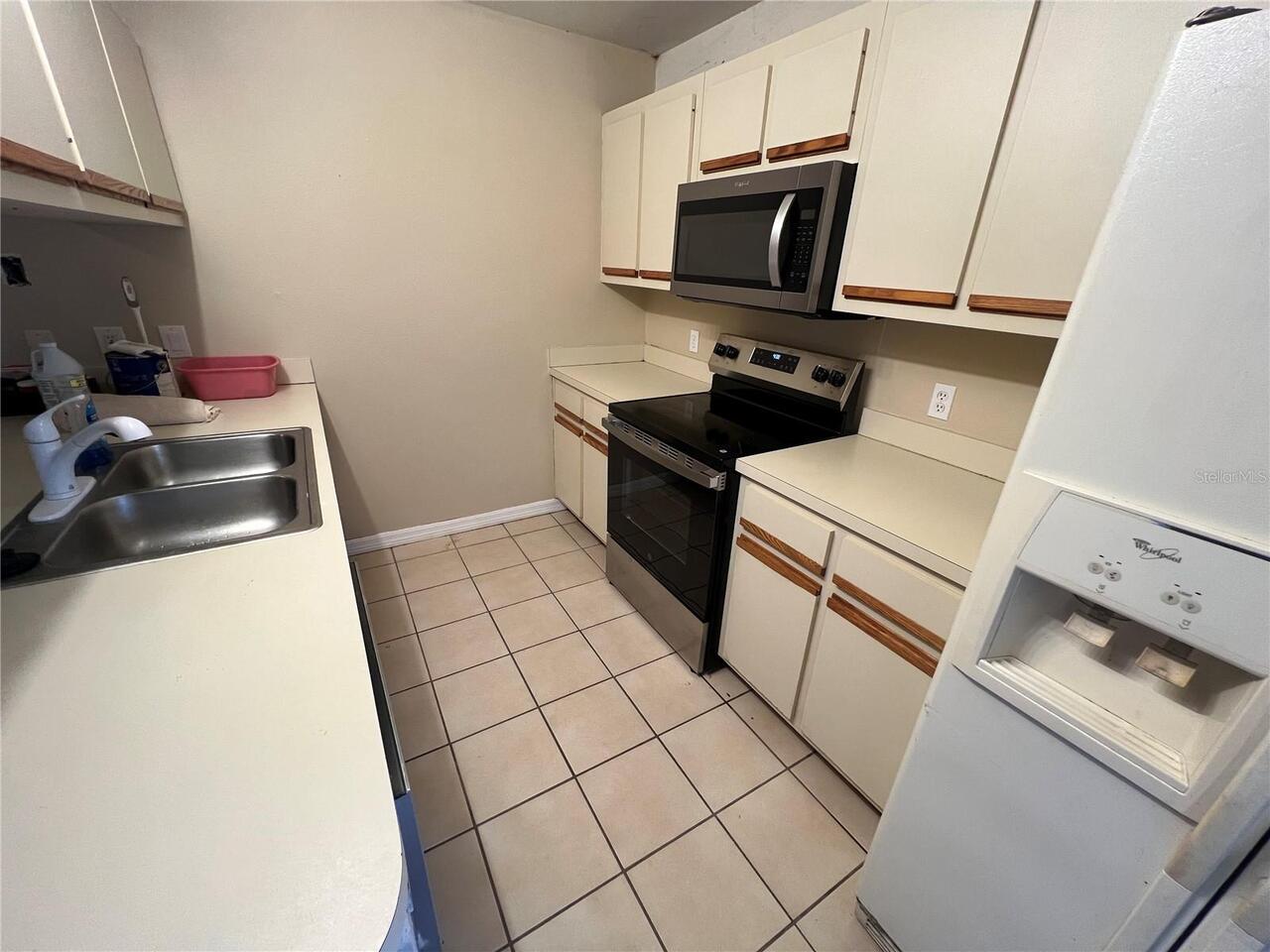 Listing Photo 8
