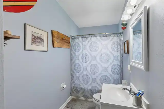Listing Photo 15