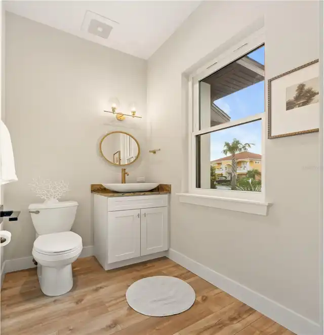 Listing Photo 37