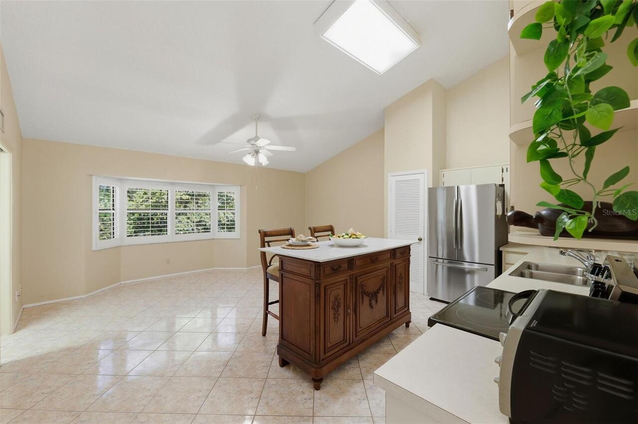 Listing Photo 17