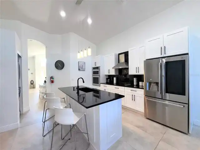 Listing Photo 16