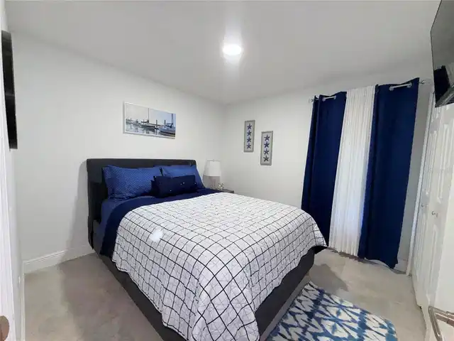 Listing Photo 24
