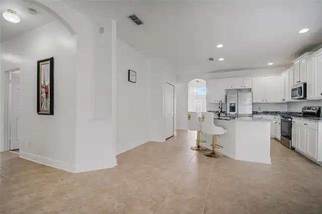 Listing Photo 17