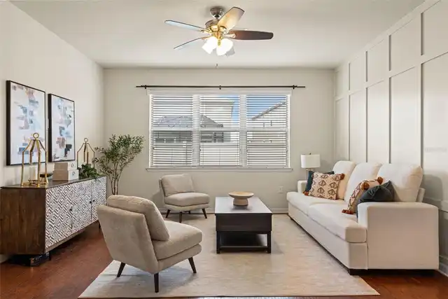Listing Photo 10