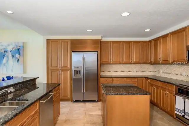 Listing Photo 9