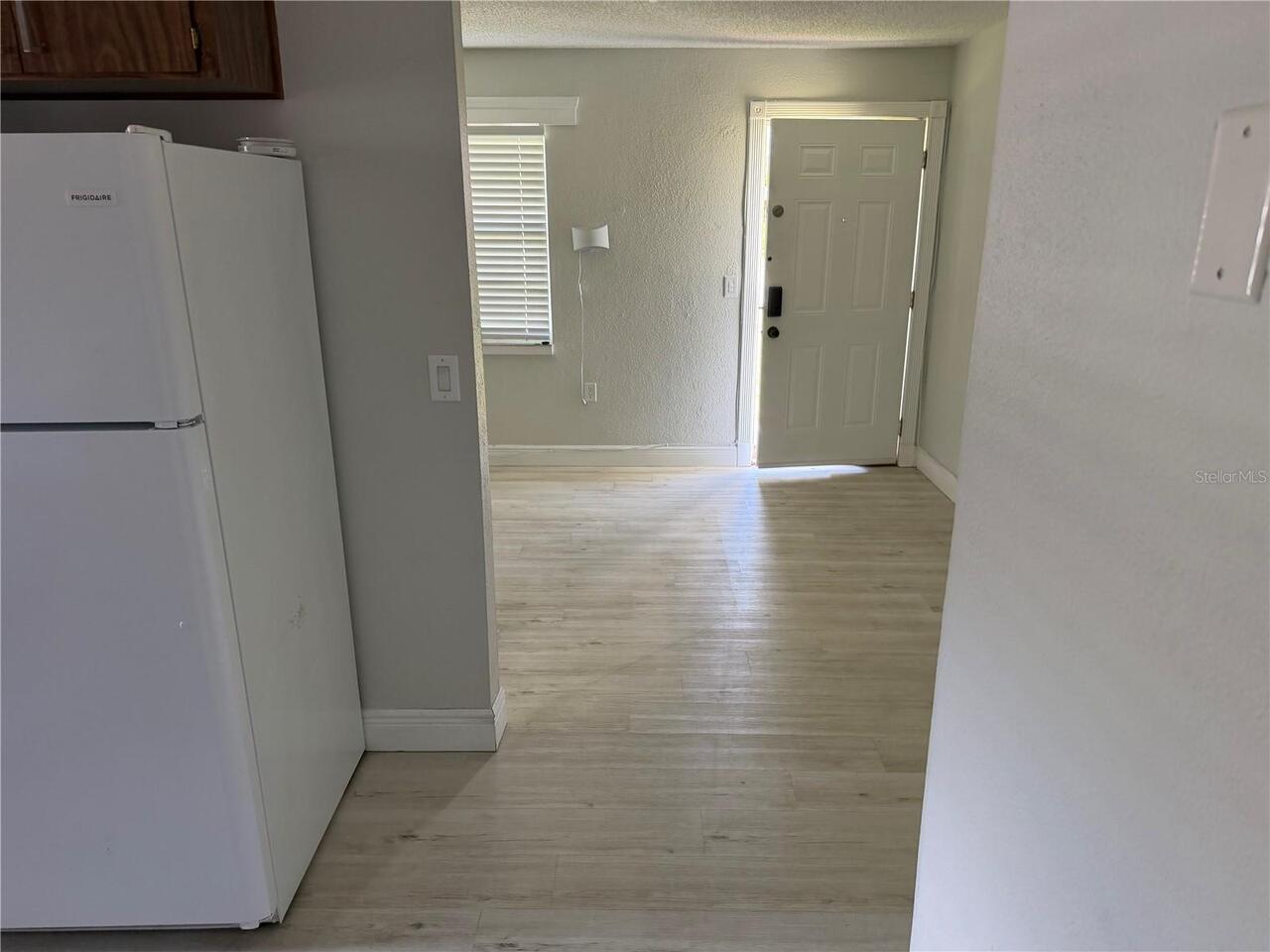 Listing Photo 8