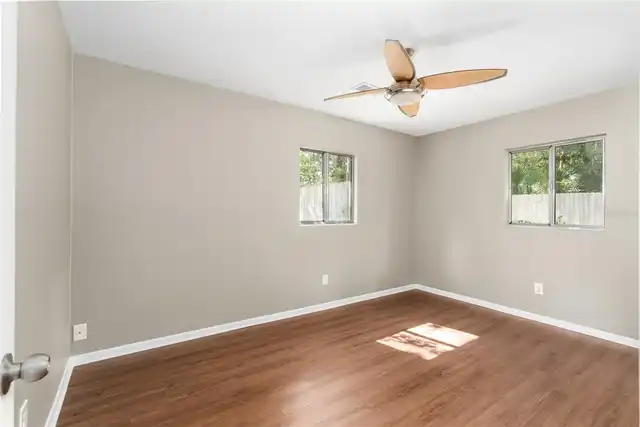 Listing Photo 22