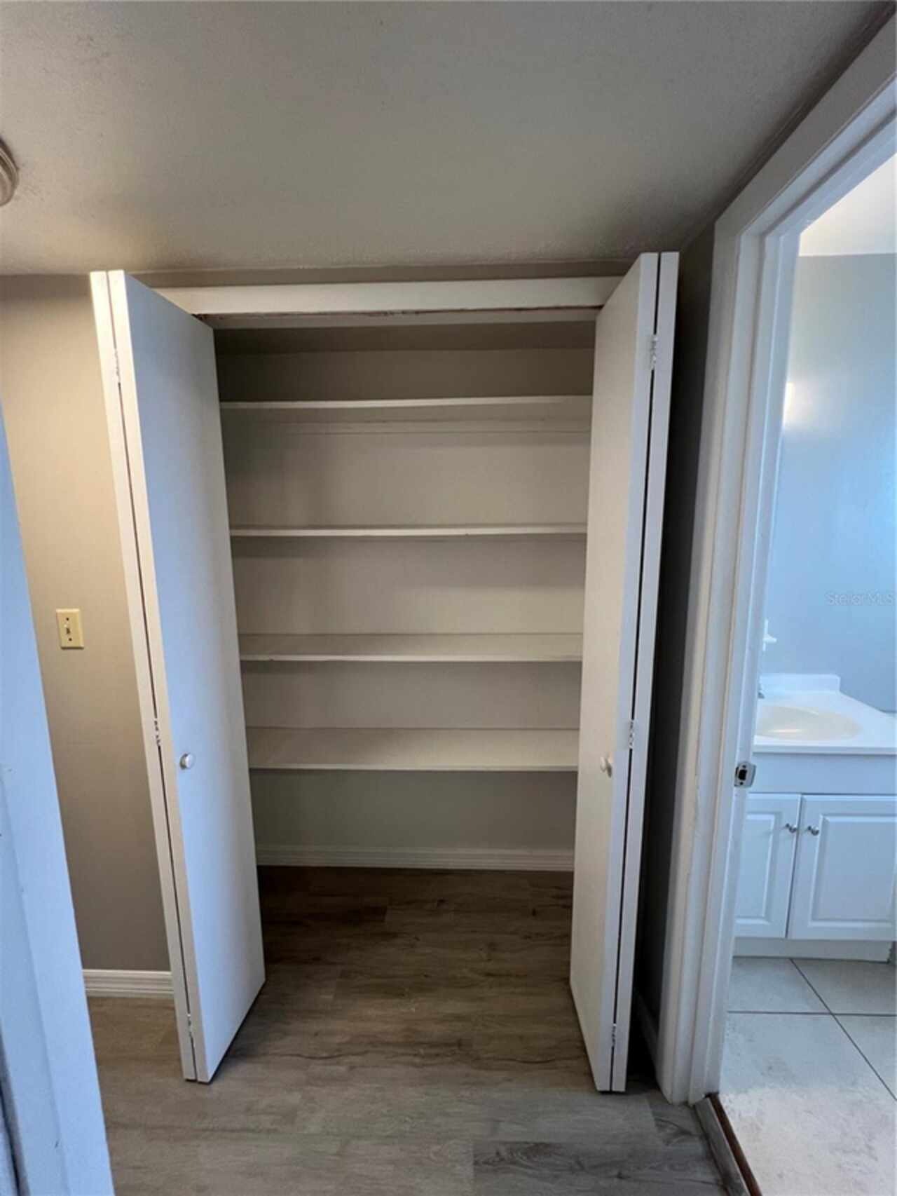 Listing Photo 12