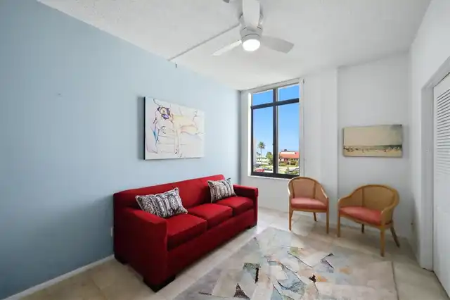 Listing Photo 15