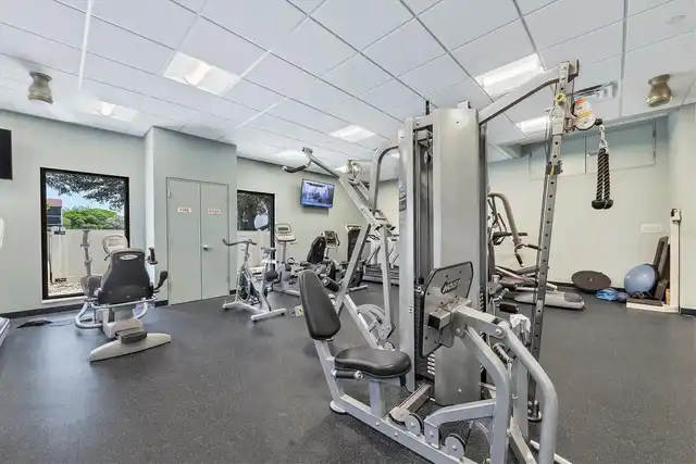 Listing Photo 22