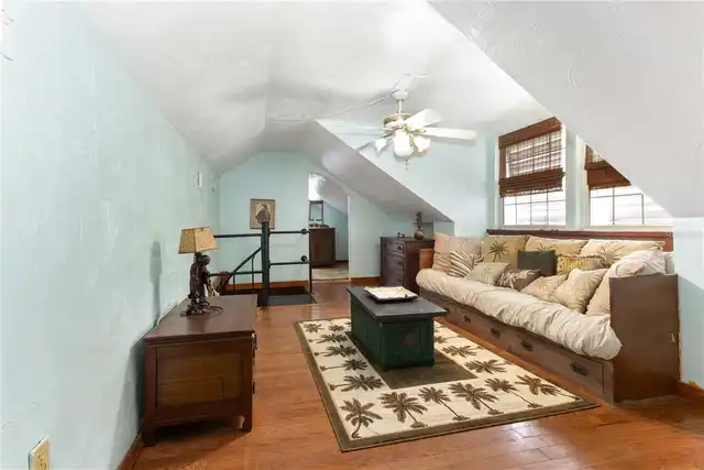 Listing Photo 22