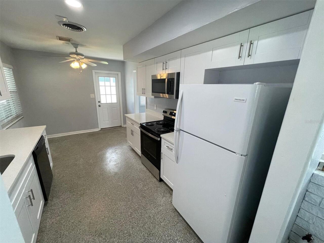 Listing Photo 7