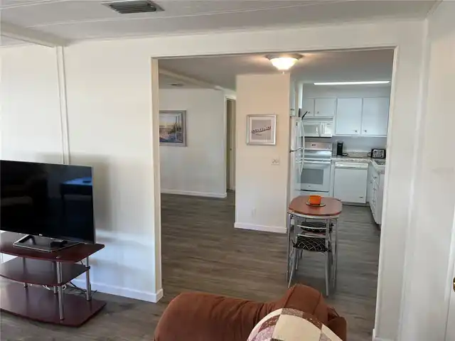 Listing Photo 19