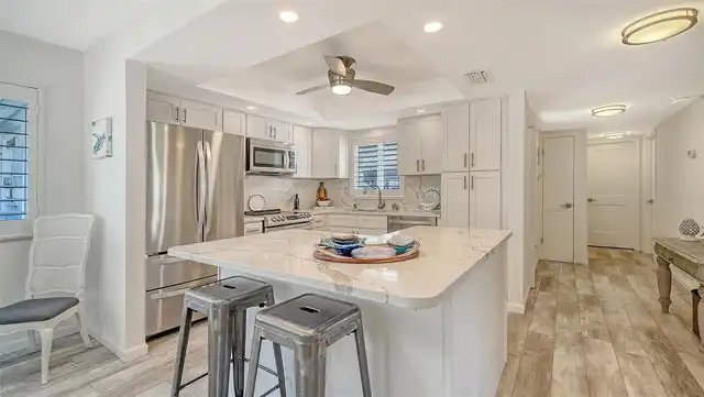 Listing Photo 11