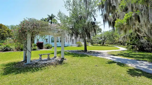 Listing Photo 54