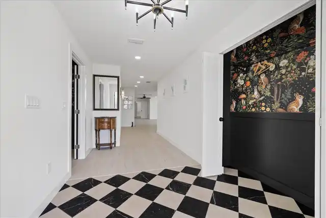 Listing Photo 19